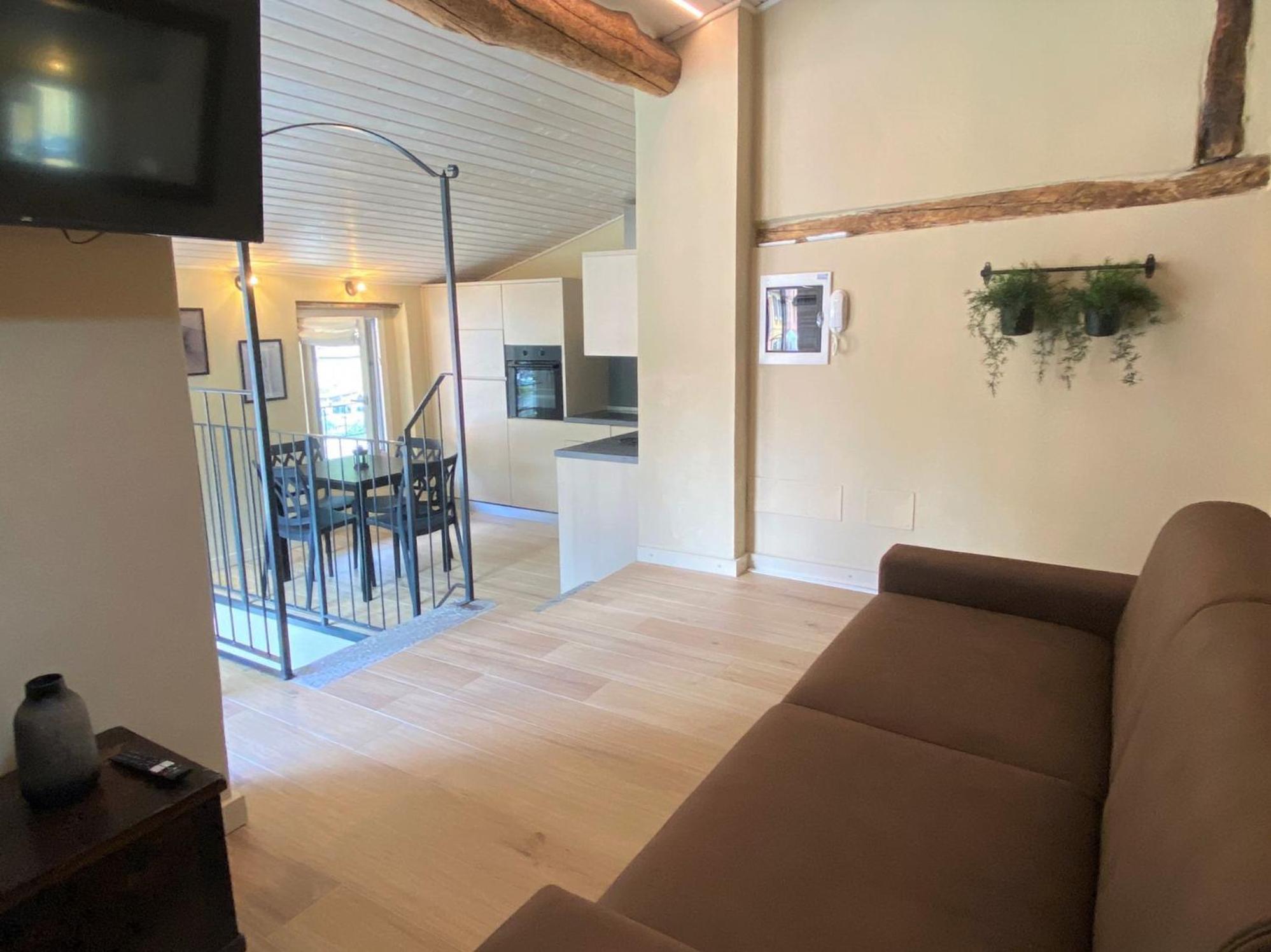 Argegno's River - View Apartment *